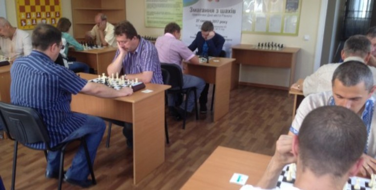 У Рівному визначилися переможці святкового шахового турніру [+ФОТО]