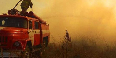«Очікуємо на катастрофу національного масштабу»: пожежа добирається до Чорнобильської АЕС (ОНОВЛЮЄТЬСЯ)