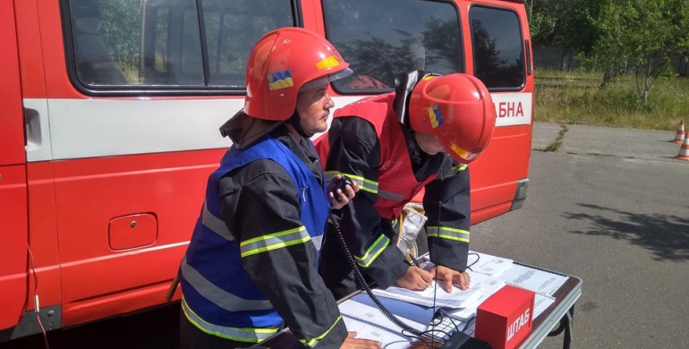 На Рівненській АЕС рятувальники проводили навчання (ФОТО)