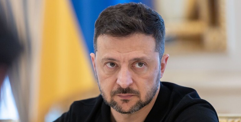 Зеленський зустрівся із журналістами: основні тези Зеленський зустрівся із журналістами: основні тези