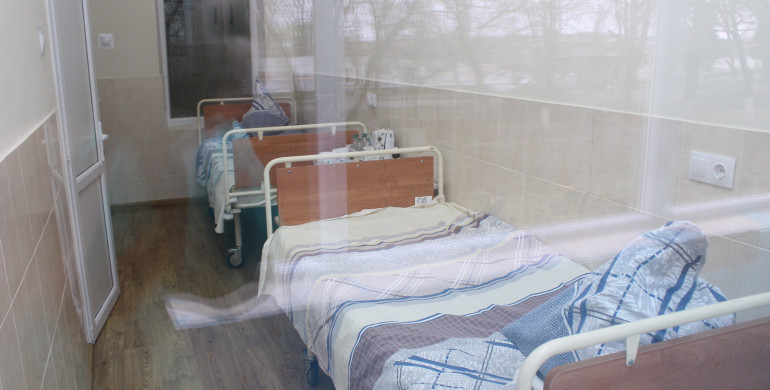 Рівненщина готова надати 417 ліжкомісць для лікування хворих на коронавірус   