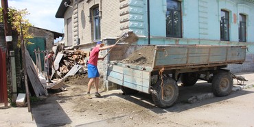 З музею на Рівненщині вивезли 176 тонн сміття