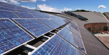 На Рівненщині понад півтисячі сімей заощаджують на електроенергії завдяки сонячним панелям