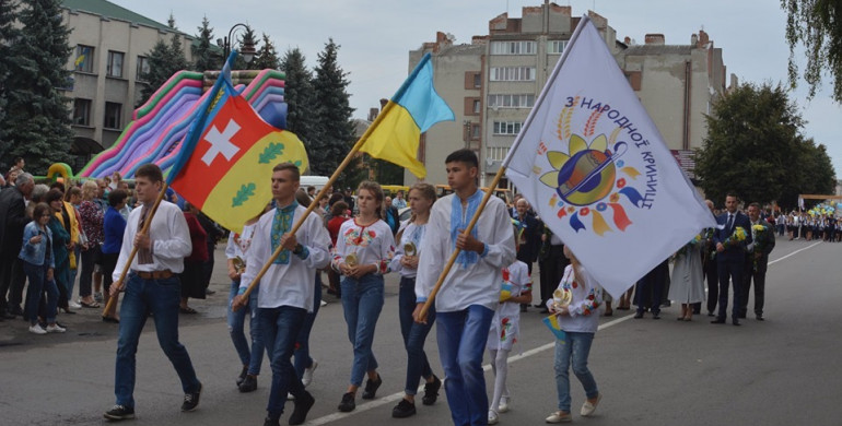 Дубенщина запрошує відвідати свято "З народної криниці"