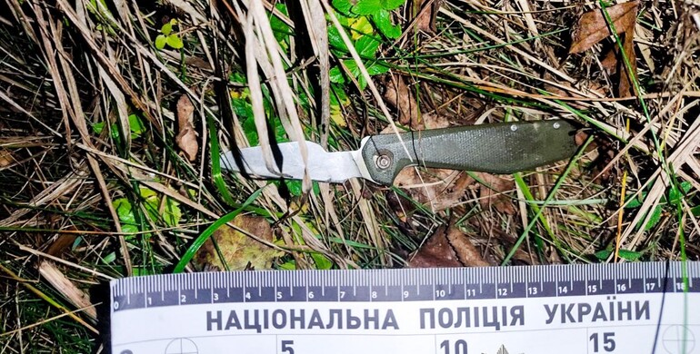 Біля Рівного таксист порізав клієнта, бо той не заплатив 