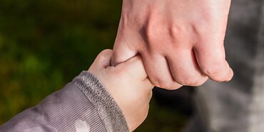 На Рівненщині з початку року усиновили 12 дітей