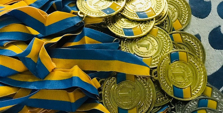 Рівненські кікбоксер завоювали медалі на Хмельниччині (ФОТО)
