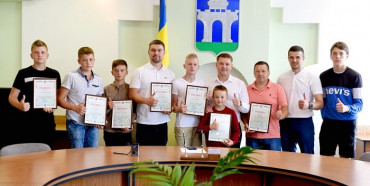 Міський голова Рівного нагородив Подяками юних спідвеїстів 