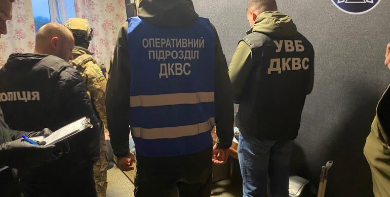 Канал постачання та збуту наркотиків ліквідували у виправній колонії на Рівненщині 