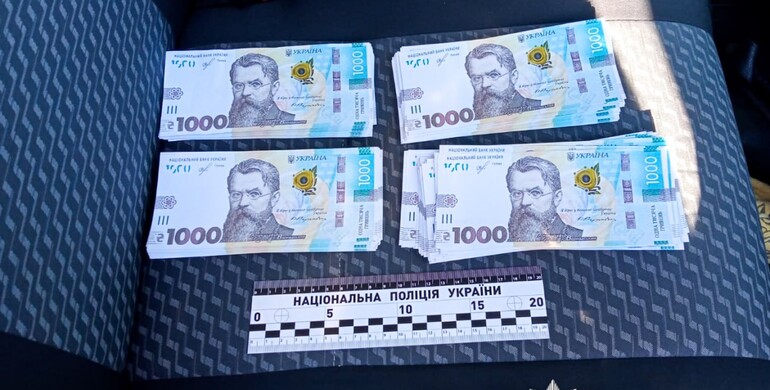 На Рівненщині викрили організовану групу, учасники якої продавали фальсифікат 