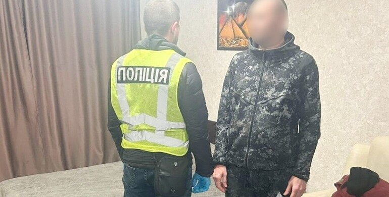 Рівнянин виготовляв та збував метамфетамін