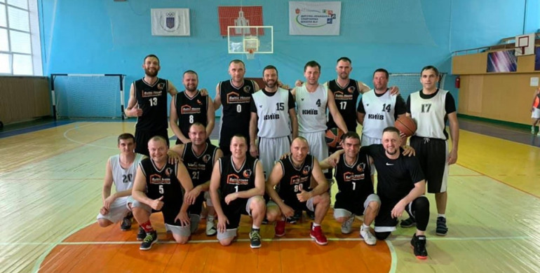 Рівненські баскетболісти з перемог стартували на Чемпіонаті України