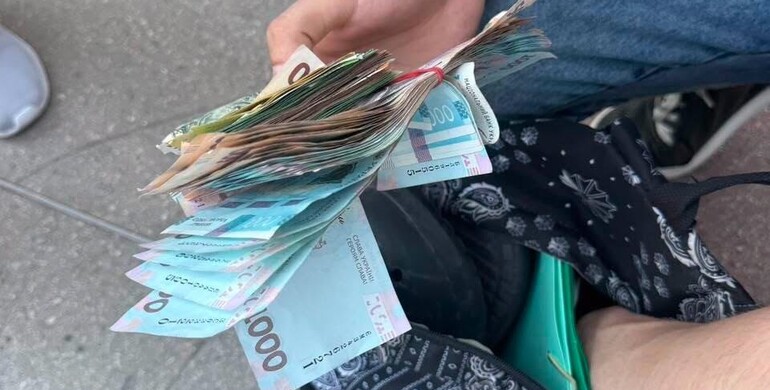 У Рівному судитимуть молодика, який викрав у пенсіонера понад 300 тисяч гривень