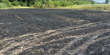 На Рівненщині 62-річний чоловік після спалювання стерні потрапив в реанімацію 