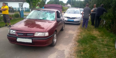 На Березнівщині ДТП: 13-річного хлопчика збив автомобіль (ФОТО)
