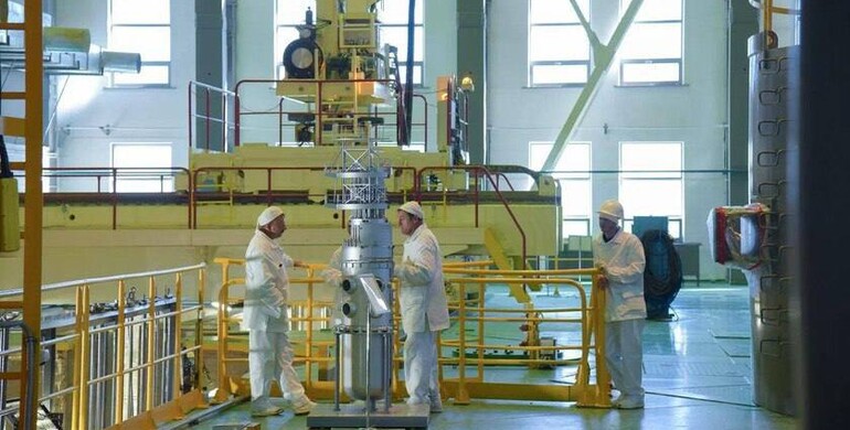 Запорізька АЕС отримала «російську» ліцензію на сховище ядерних відходів Запорізька АЕС отримала «російську» ліцензію на сховище ядерних відходів
