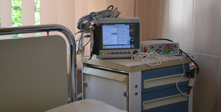 Лікарня на Рівненщині поповнилась сучасним обладнанням завдяки банку