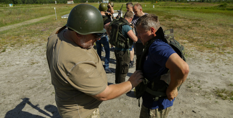 Резервісти з Рівненщини вдосконалюють бойові навички(ФОТО)