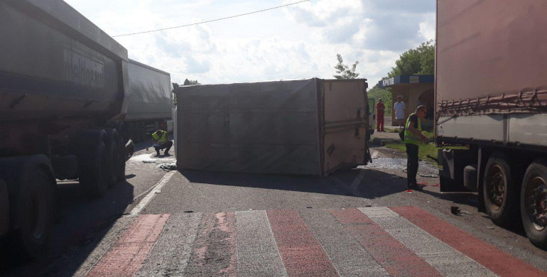 Чергова ДТП на Дубенщині: постраждав один з водіїв 