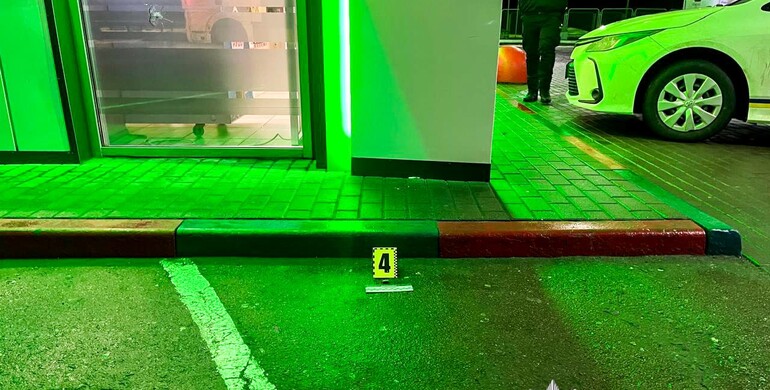 На Рівненщині на АЗС між водіями виник конфлікт із стріляниною 