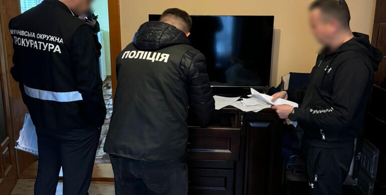 Нацполіція проводить понад 70 обшуків у медзакладах по всій країні