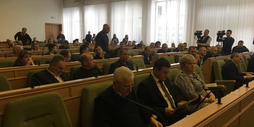 На сесії Рівненської обласної ради палка суперечка за харчування у лікарнях