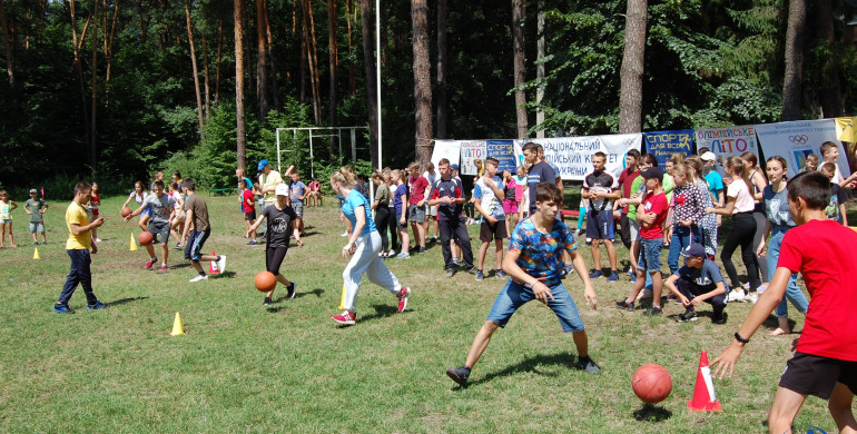 На Рівненщині в "Країні мрій" відбулись спортивні баталії 