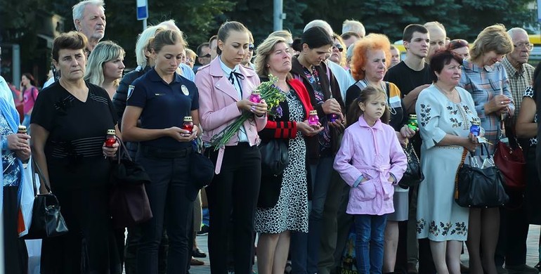 У Рівному молилися за загиблими в Іловайському котлі [+ФОТО]