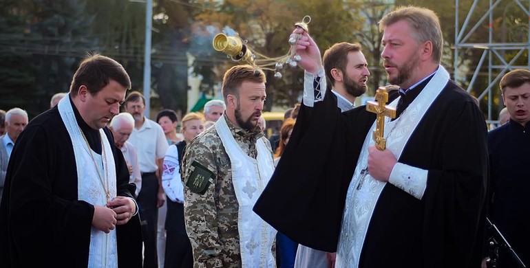 У Рівному молилися за загиблими в Іловайському котлі [+ФОТО]