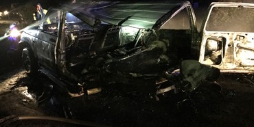 На Рівненщині внаслідок зіткнення з відбійником згоріла автівка 