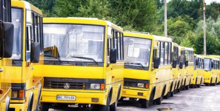 Рівненщиною курсуватимуть спеціальні рейси, котрі будуть розвозити працівників до роботи