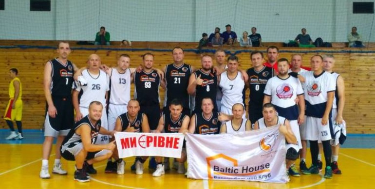Рівненські баскетбольні ветерани треті на Міжнародному турнірі