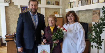Краєзнавиця отримала нагороду від Рівненської обласної ради