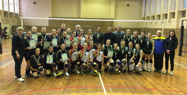 Рівненські волейболістки здобули срібло чемпіонату України