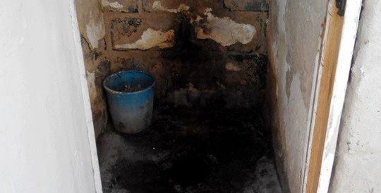 На Рівненщині у приміщенні лікарні не знайшли туалету