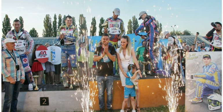  На Рівненському мототреці відбулись міжнародні змагання зі спідвею (ФОТО)