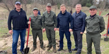 Постраждалу від пожеж Луганщину прикрасять 25 тисяч саджанців від Рівненщини