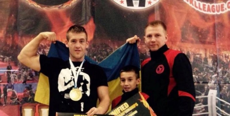 Рівненський чемпіон світу з кікбоксингу Роман Кроль потребує термінової допомоги - стався розрив аневризми