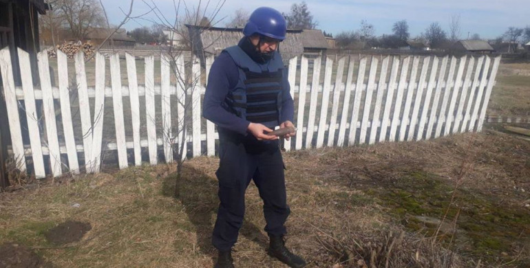 На Рівненщині знищили снаряд калібром 44 мм На Рівненщині знищили снаряд калібром 44 мм