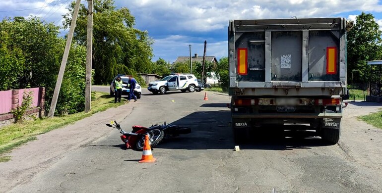На Сарненщині внаслідок ДТП загинув мотоцикліст та травмувався пасажир
