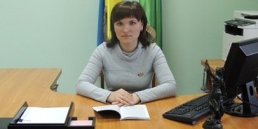 На Рівненщині позбавлена депутатських повноважень секретар Вараської міськради не визнає нове керівництво міста і далі 