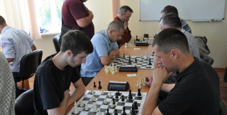 Шаховим турніром у Рівному втретє вшанували пам'ять Олега Саєнка [+ФОТО]
