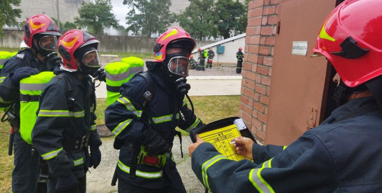 Рятувальники РАЕС вдосконалили професійну майстерність на змаганнях із газодимозахисної служби