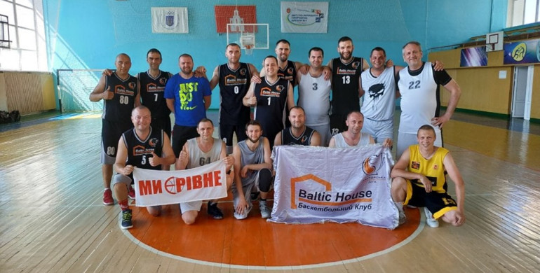 Рівненські баскетболісти-ветерани - чемпіони України
