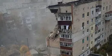 У Хмельницькому стався вибух газу в багатоповерхівці: зруйновано кілька поверхів У Хмельницькому стався вибух газу в багатоповерхівці: зруйновано кілька поверхів