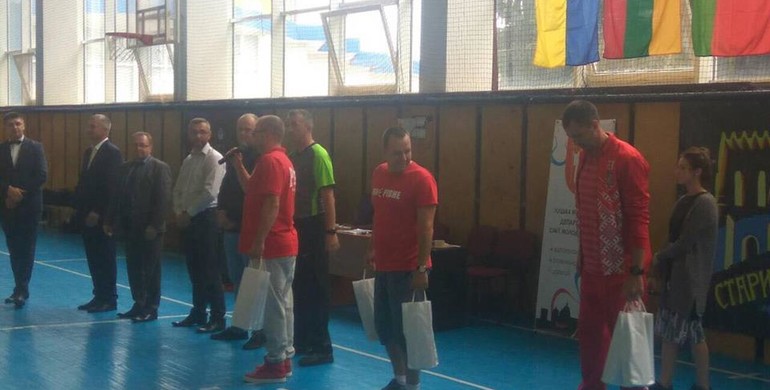 Ветерани рівненського баскетболу грають на Міжнародному турнірі