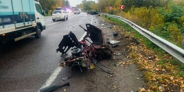 Загинула людина, інша госпіталізована внаслідок ДТП на Рівненщині
