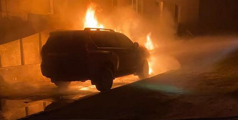На  Сарненщині підпалили авто депутата місцевої ради