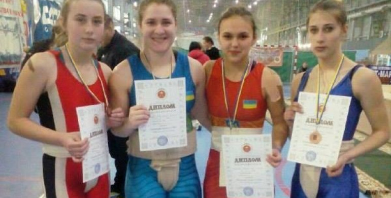 Сумоїсти Рівненщини привезли 43 медалі Чемпіонату України