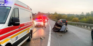 У Дубенському районі в ДТП загинула людина, ще шестеро — травмувались